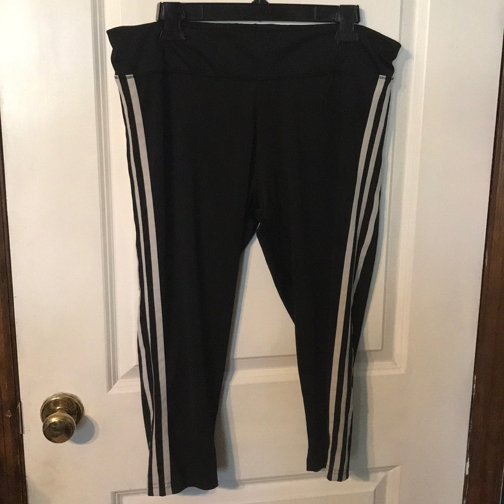 Adidas athletic leggings